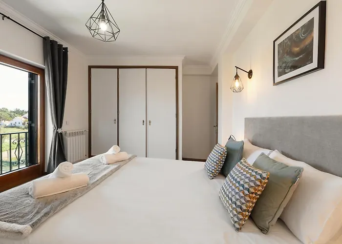 Serenidade Do Mar * Atouguia Da Baleia